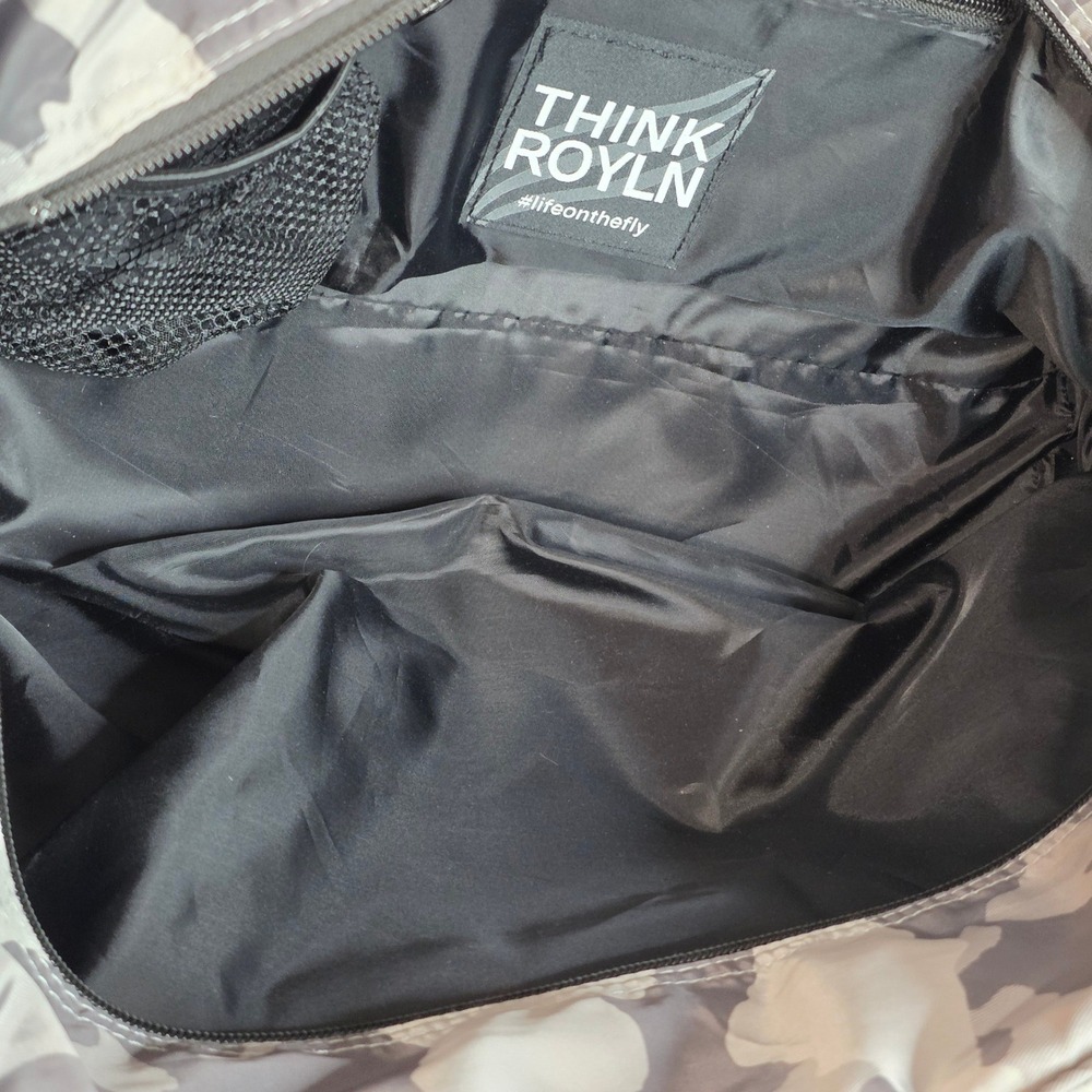 Think Royln Wingman Bag Large Grey Camo Neon Yellow Quilted Puffer Tote  Travel - Picture 8 of 8